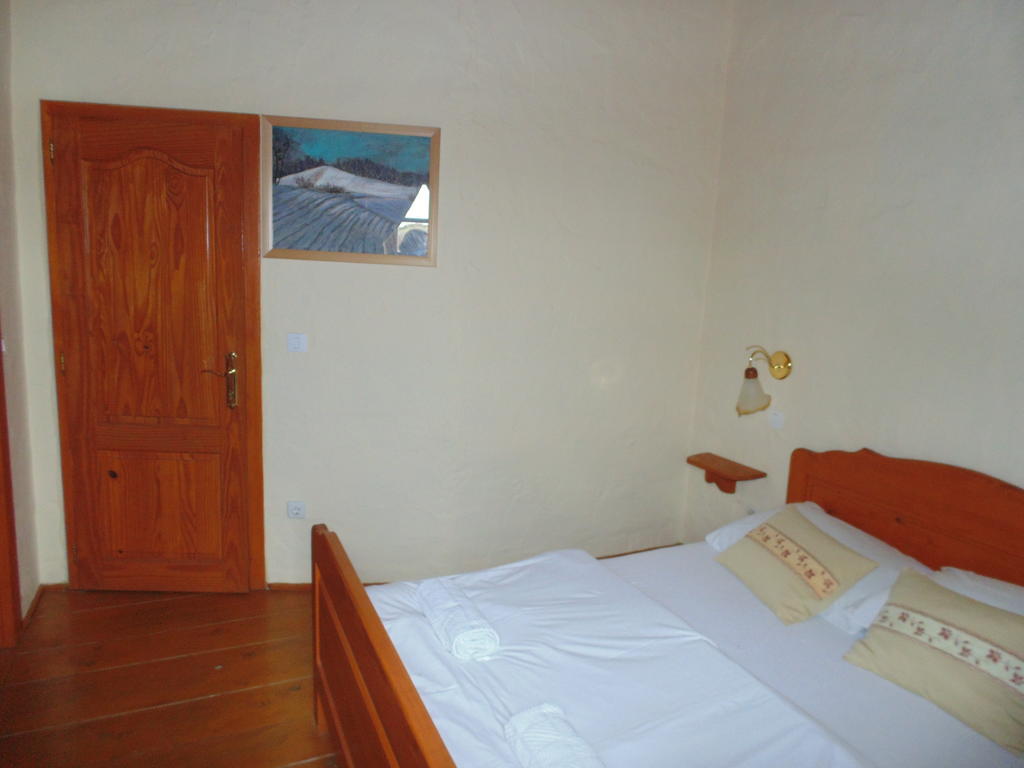 Guest House Kozjak Sveti Kriz Zacretje Room photo